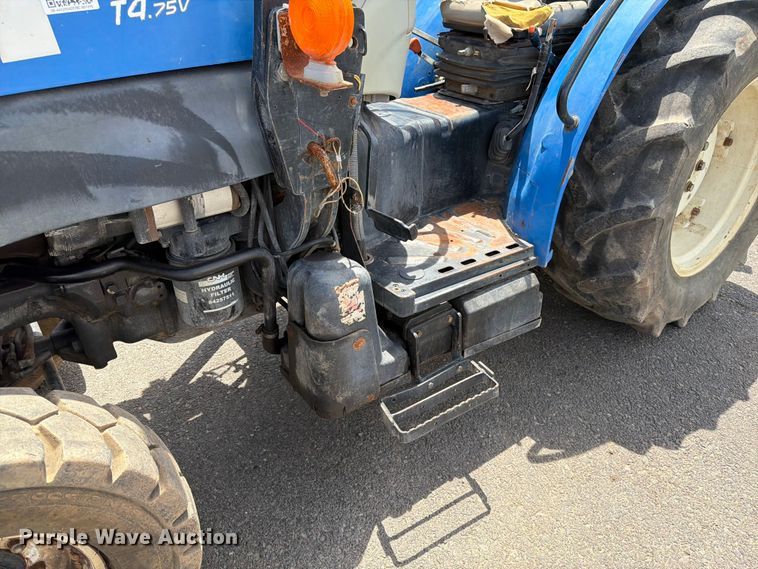 image for item ET0714 2013 New Holland T4.75V MFWD tractor