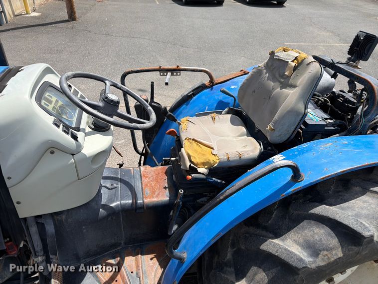 image for item ET0714 2013 New Holland T4.75V MFWD tractor