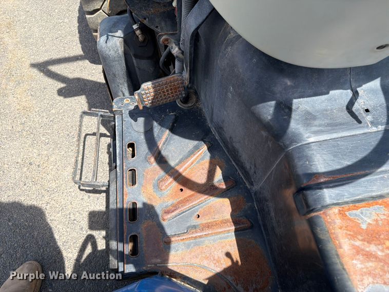image for item ET0714 2013 New Holland T4.75V MFWD tractor