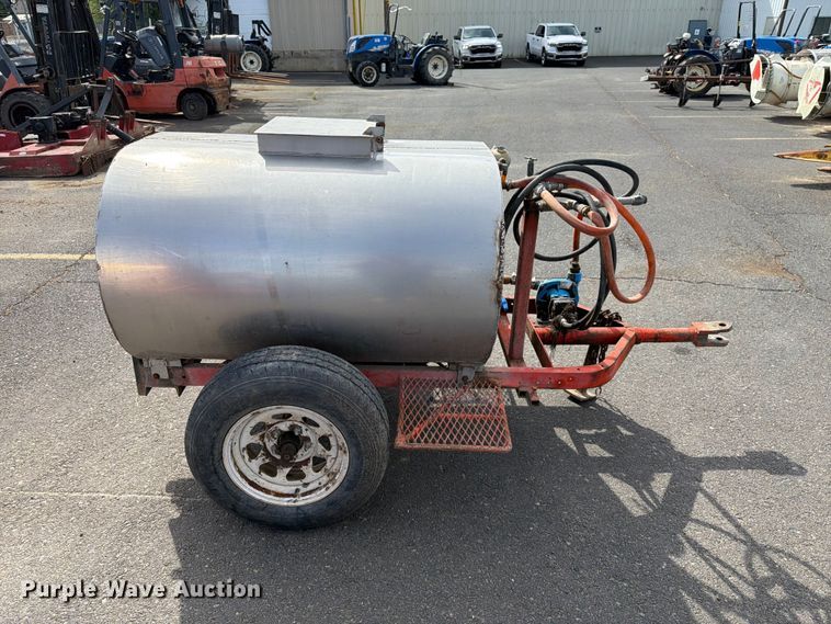 image for item ET0724 Tank trailer