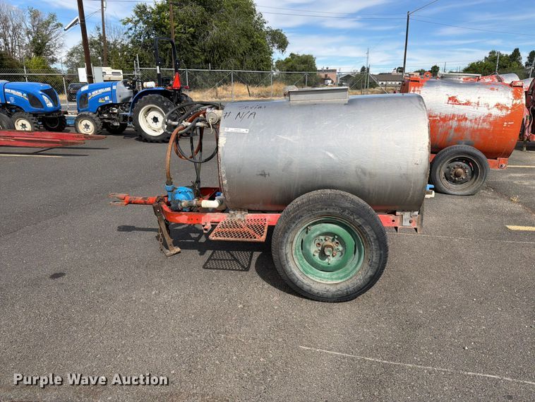 image for item ET0724 Tank trailer