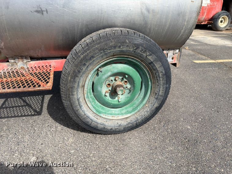 image for item ET0724 Tank trailer