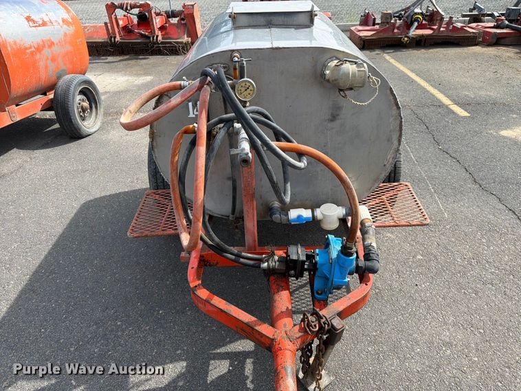 image for item ET0724 Tank trailer