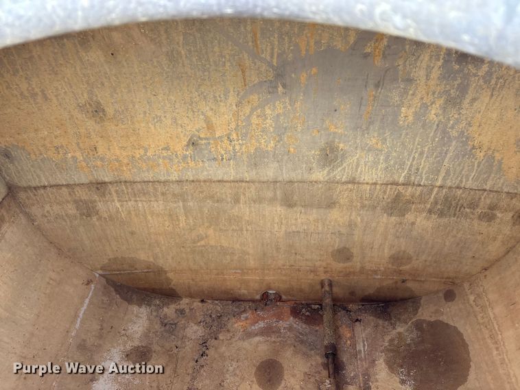 image for item ET0725 Rears tank trailer