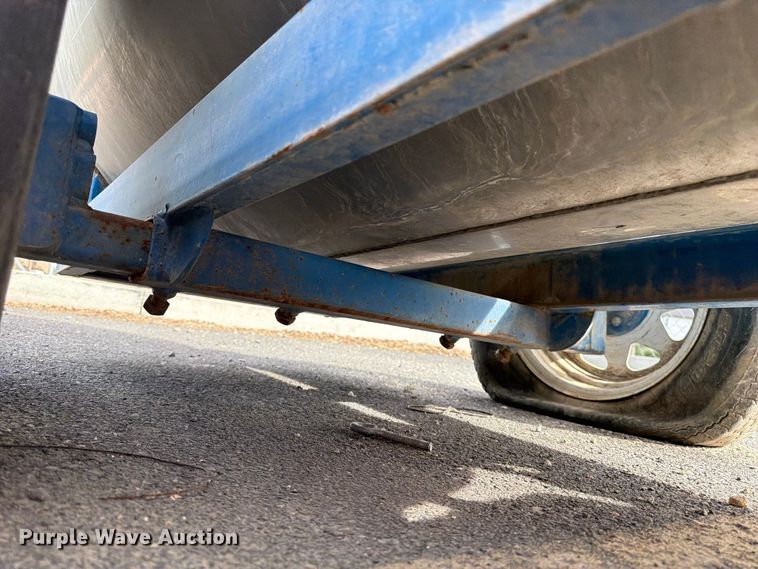 image for item ET0730 Hauff tank trailer