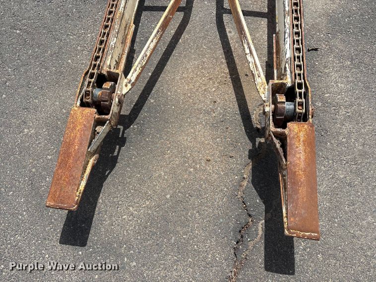 image for item ET0731 Orchard bin trailer