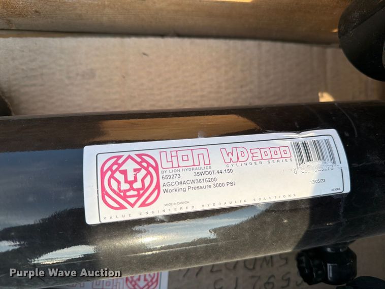 image for item EU5839 (17) Lion WD 3000 hydraulic cylinders