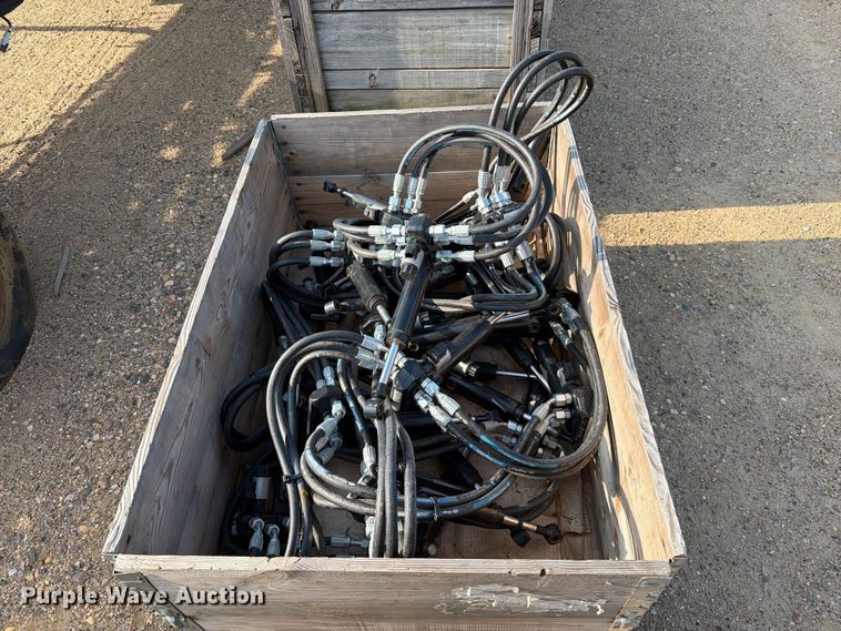 image for item EU5841 (24) Delta force hydraulic actuators