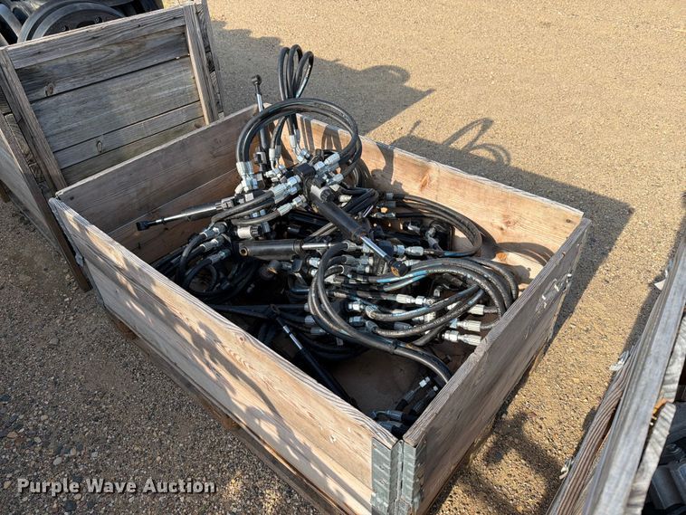 image for item EU5841 (24) Delta force hydraulic actuators