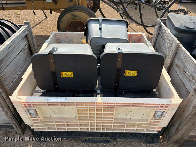 image for item EU5843 (9) insecticide hoppers