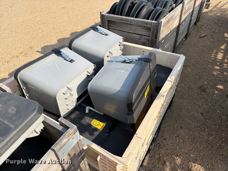 image for item EU5843 (9) insecticide hoppers