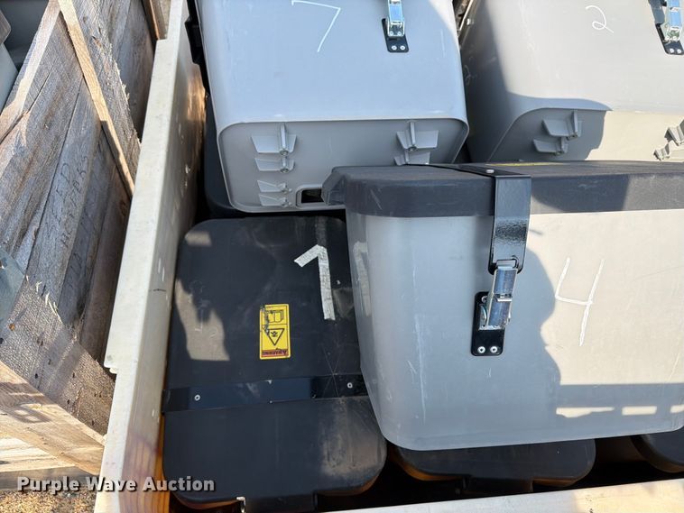 image for item EU5843 (9) insecticide hoppers