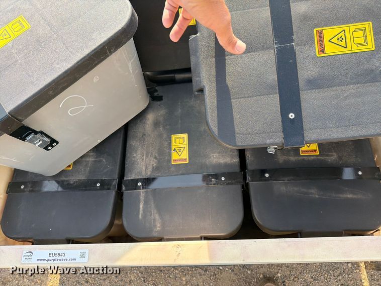 image for item EU5843 (9) insecticide hoppers