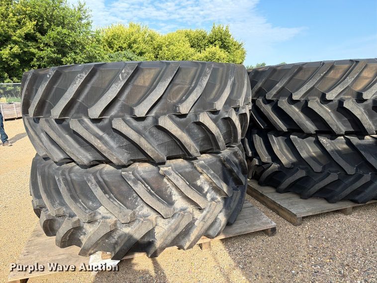 image for item EU5846 (4) Fendt 1050 tractor tires