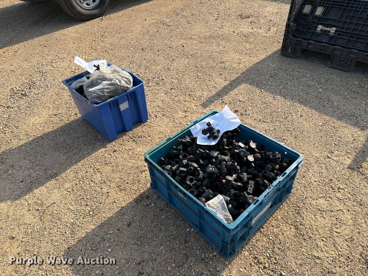 image for item EU5851 Three way nozzles