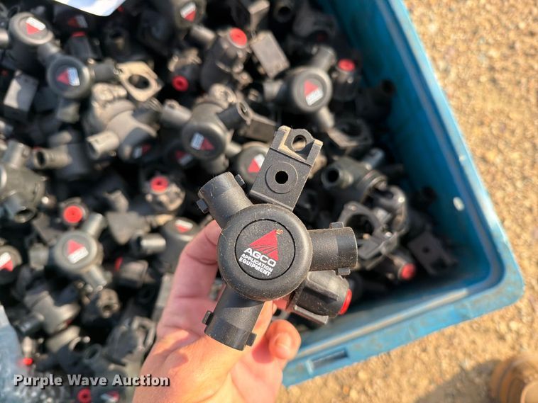 image for item EU5851 Three way nozzles