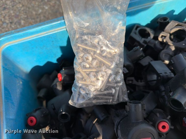 image for item EU5851 Three way nozzles