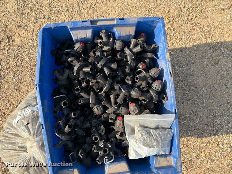 image for item EU5851 Three way nozzles