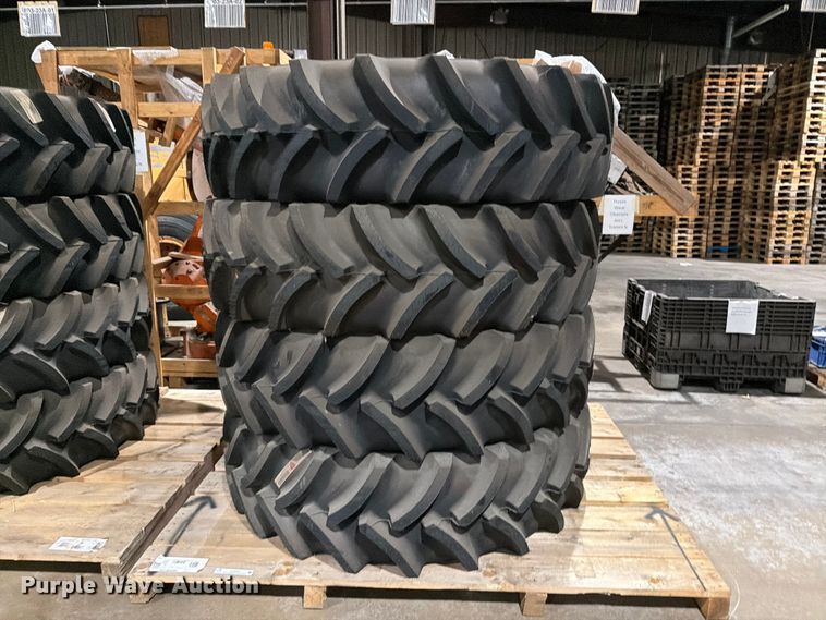 image for item EU5856 4 wheels and tires