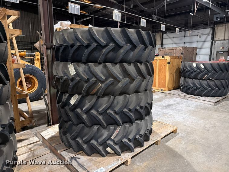 image for item EU5856 4 wheels and tires