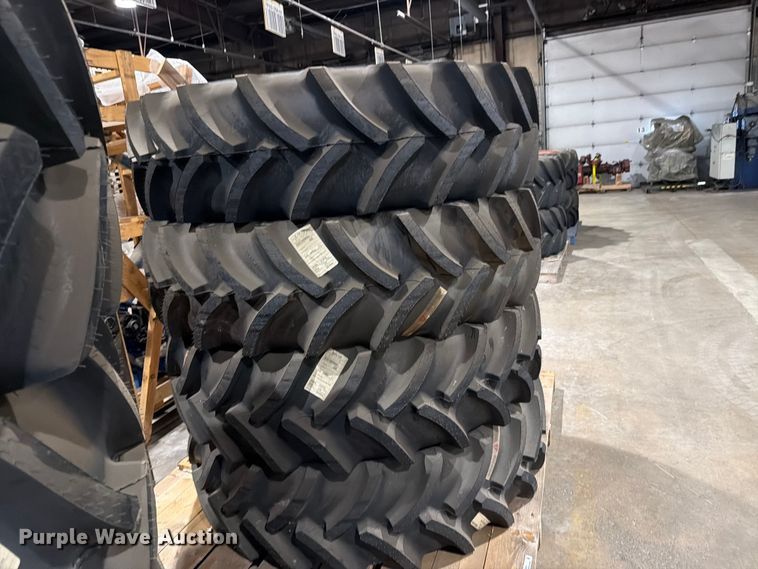 image for item EU5856 4 wheels and tires