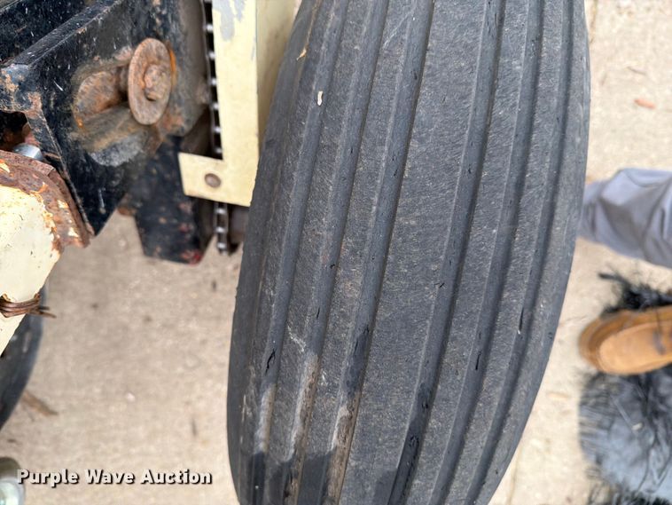 image for item EU5880 Truax Flex-II no-till grain drill