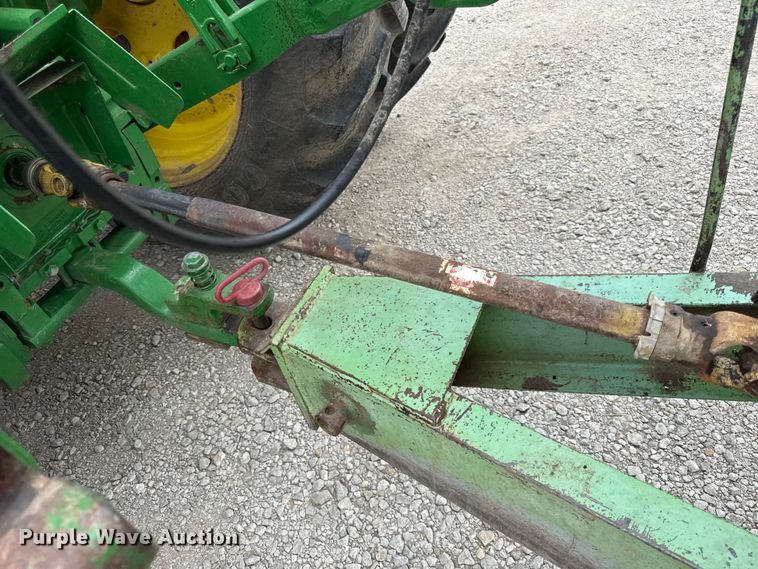 image for item EV6044 Parker 675 grain cart