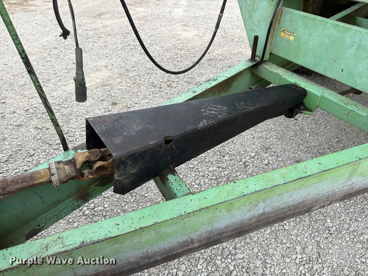 image for item EV6044 Parker 675 grain cart
