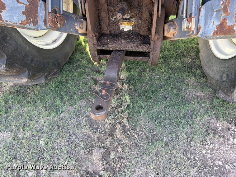 image for item EW1044 1997 New Holland 8870 MFWD tractor