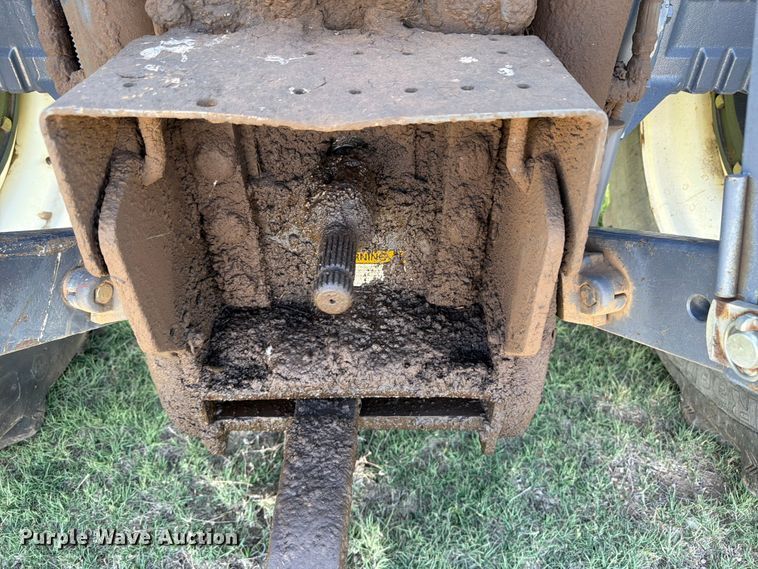image for item EW1044 1997 New Holland 8870 MFWD tractor