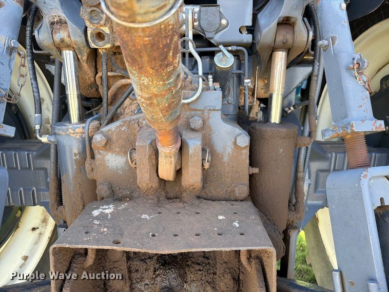 image for item EW1044 1997 New Holland 8870 MFWD tractor