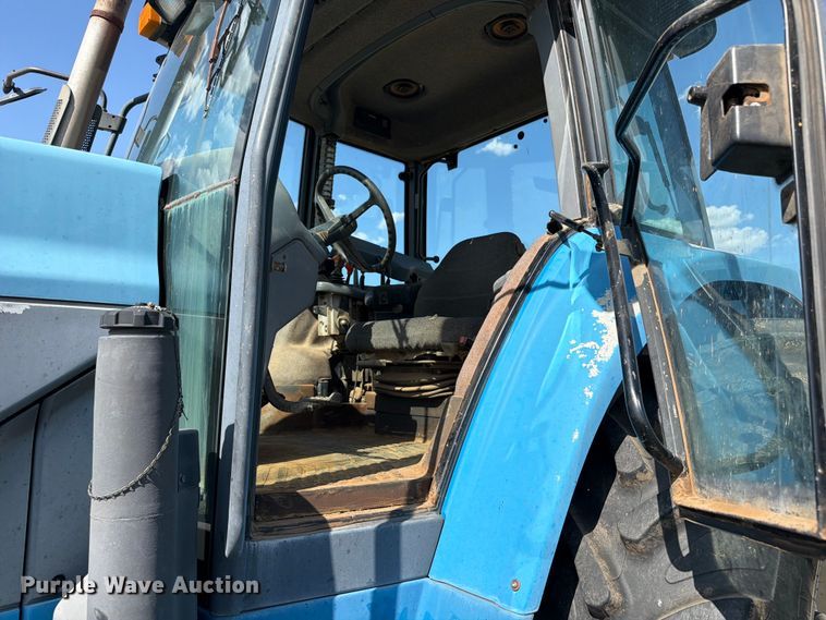 image for item EW1044 1997 New Holland 8870 MFWD tractor
