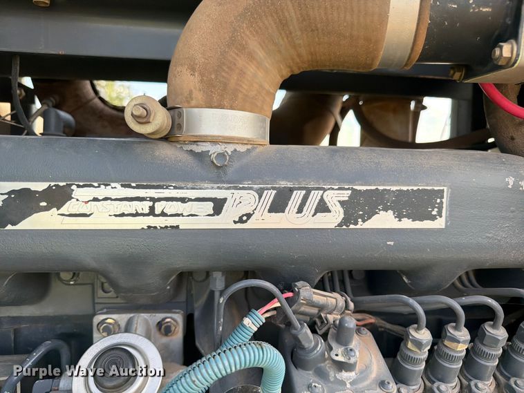 image for item EW1044 1997 New Holland 8870 MFWD tractor