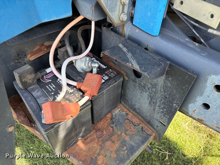 image for item EW1044 1997 New Holland 8870 MFWD tractor