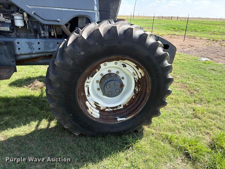 image for item EW1044 1997 New Holland 8870 MFWD tractor