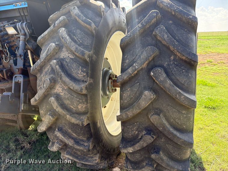 image for item EW1044 1997 New Holland 8870 MFWD tractor