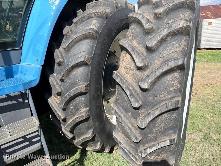 image for item EW1044 1997 New Holland 8870 MFWD tractor