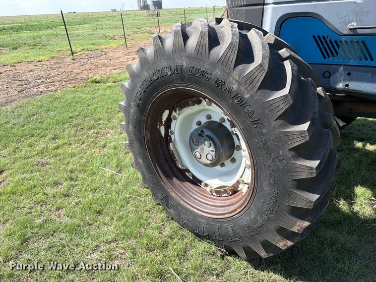 image for item EW1044 1997 New Holland 8870 MFWD tractor