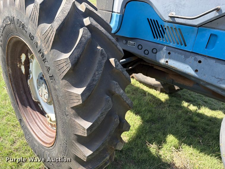 image for item EW1044 1997 New Holland 8870 MFWD tractor