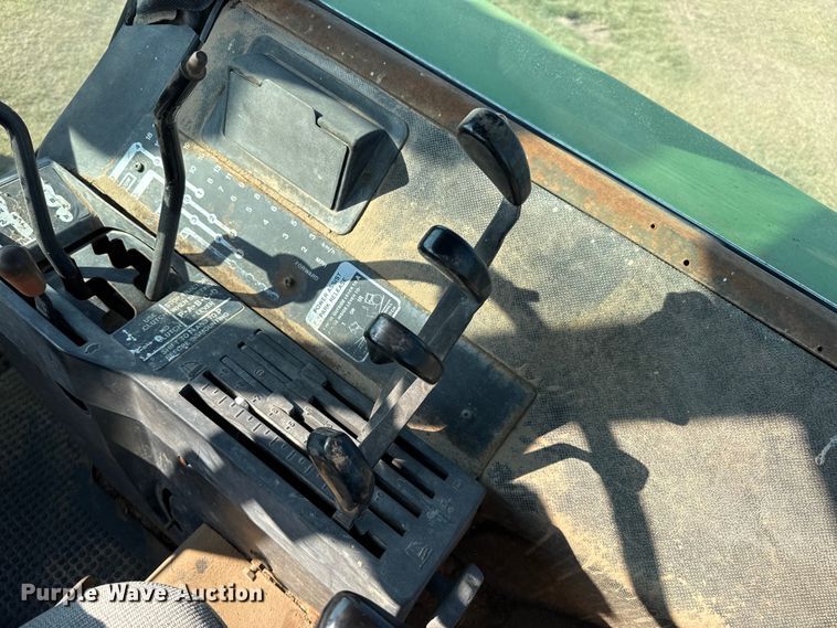 image for item EW4048 1979 John Deere 4640 tractor