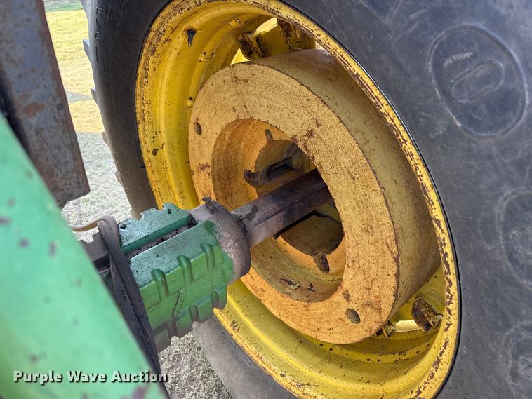 image for item EW4048 1979 John Deere 4640 tractor