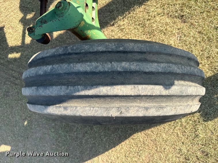 image for item EW4048 1979 John Deere 4640 tractor