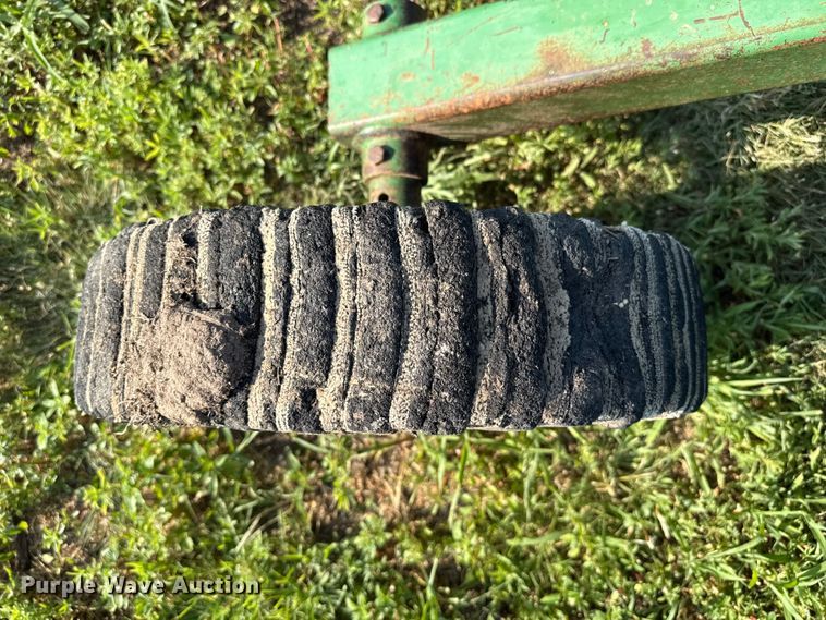 image for item EW4049 John Deere 1518 rotary mower