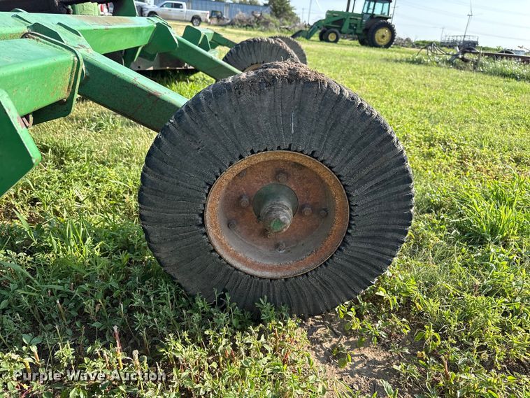 image for item EW4049 John Deere 1518 rotary mower