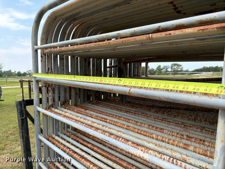 image for item EW4993 (30) Winkel livestock panels