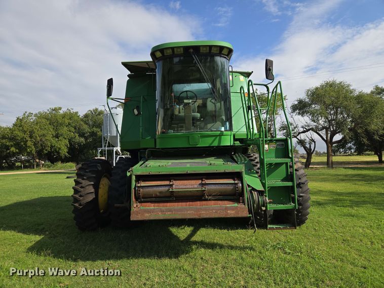 image for item EW8508 1994 John Deere 9600 combine