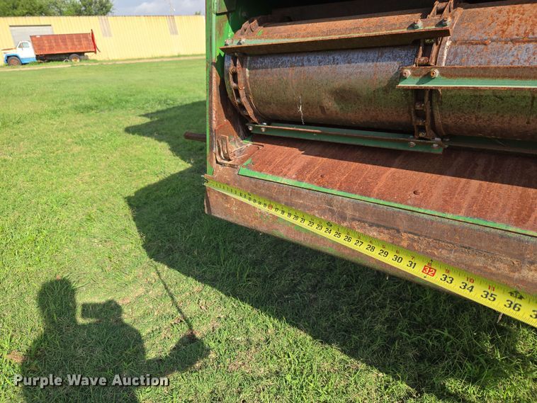 image for item EW8508 1994 John Deere 9600 combine