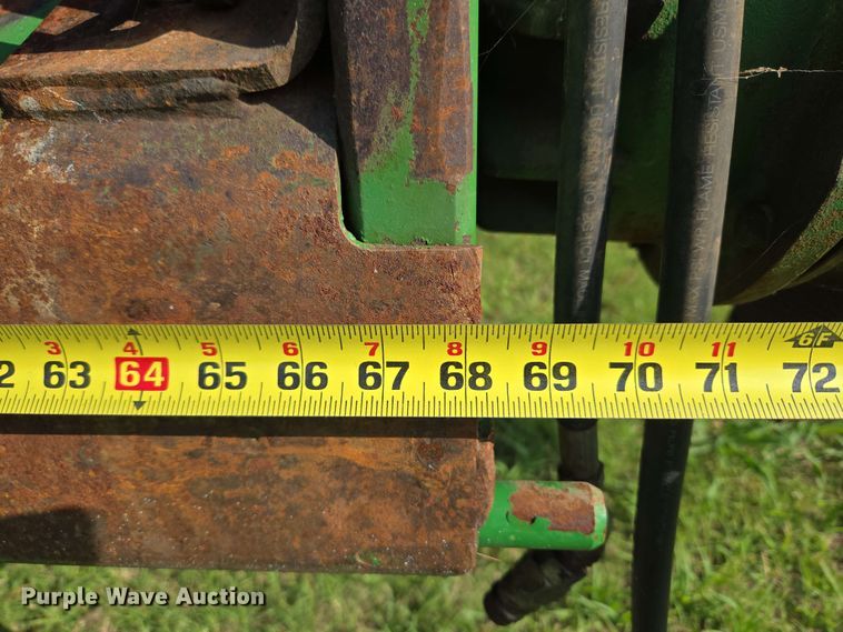 image for item EW8508 1994 John Deere 9600 combine