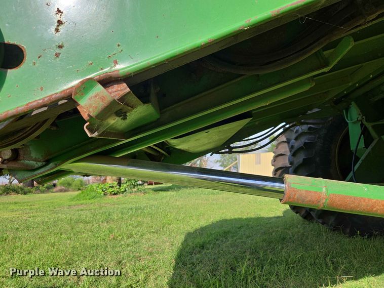 image for item EW8508 1994 John Deere 9600 combine