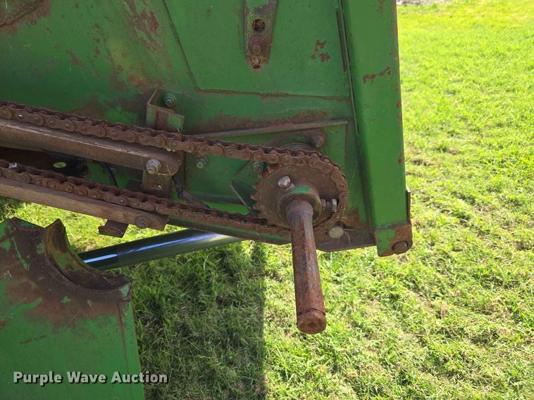 image for item EW8508 1994 John Deere 9600 combine